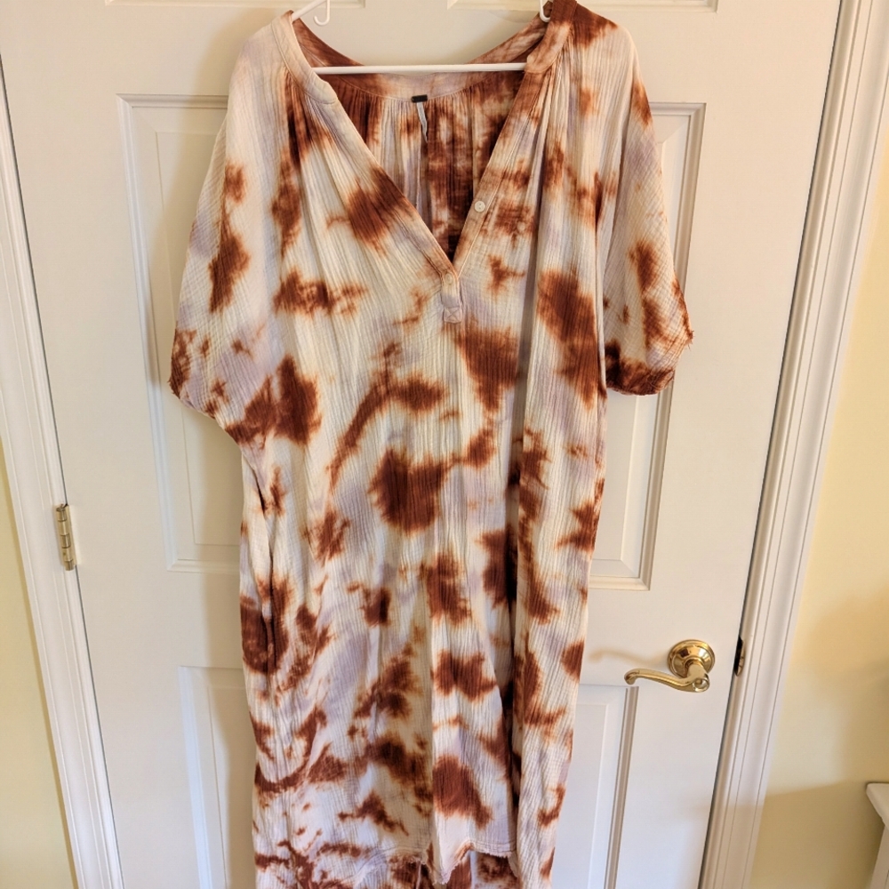 Brown and White Tie-Dye Dress